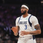 独行侠交易为东契奇平冤 浓眉转战奇才也非输家？